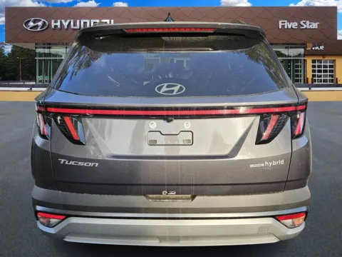 More photos of 2025 Hyundai Tucson Hybrid SEL Convenience at ALM Hyundai Macon, GA