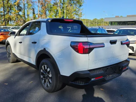 More photos of 2026 Hyundai Santa Cruz SE at ALM Hyundai Macon, GA