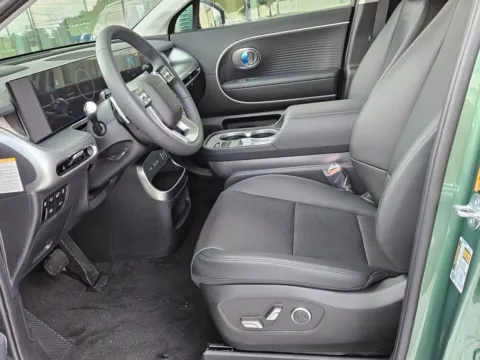 More photos of 2026 Hyundai IONIQ 9 SEL at ALM Hyundai Macon, GA