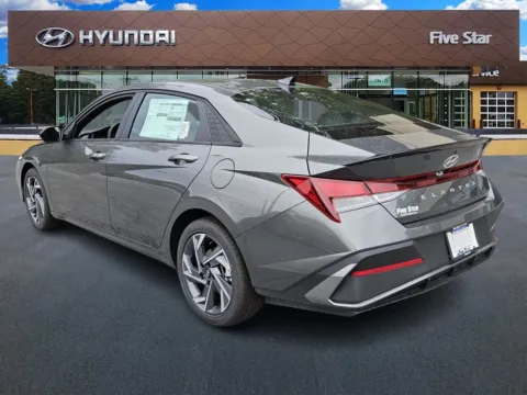 More photos of 2025 Hyundai Elantra SEL Sport at ALM Hyundai Macon, GA