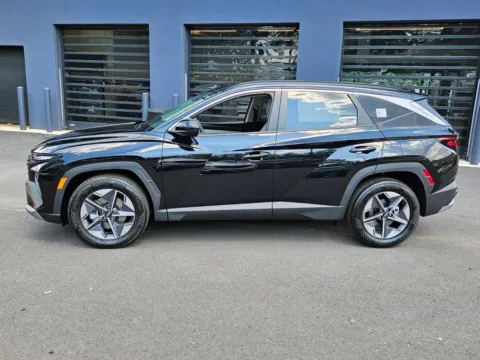 More photos of 2026 Hyundai Tucson SEL at ALM Hyundai Macon, GA