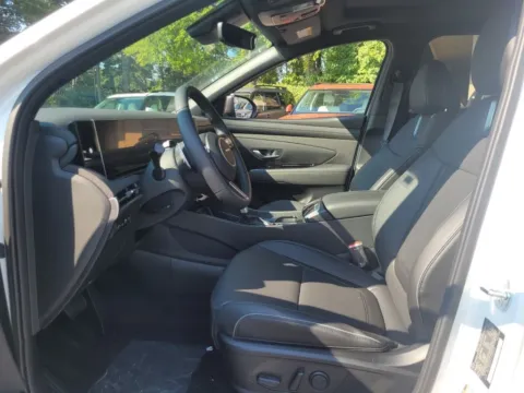 More photos of 2026 Hyundai Santa Cruz Limited at ALM Hyundai Macon, GA