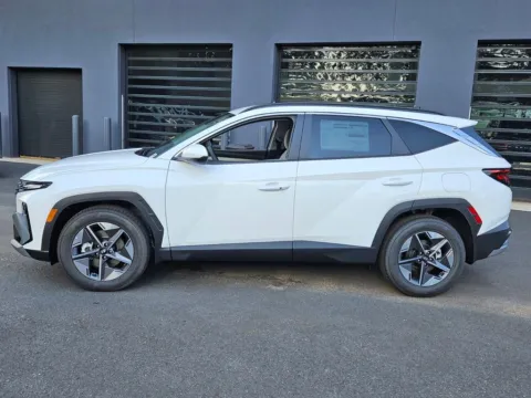 More photos of 2026 Hyundai Tucson SEL at ALM Hyundai Macon, GA