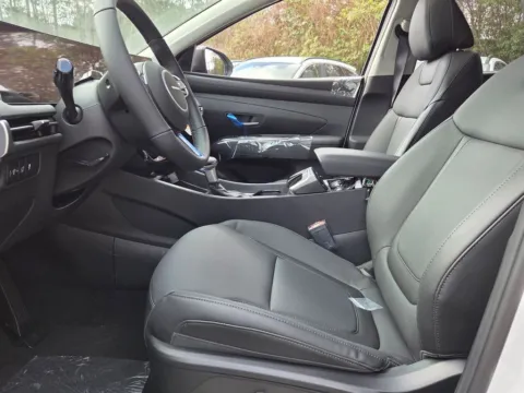 More photos of 2026 Hyundai Tucson SEL Premium at ALM Hyundai Macon, GA