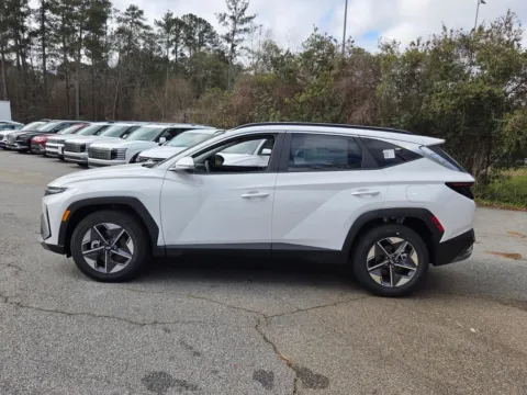 Another view of 2026 Hyundai Tucson SEL Premium for sale in Macon, GA at ALM Hyundai Macon