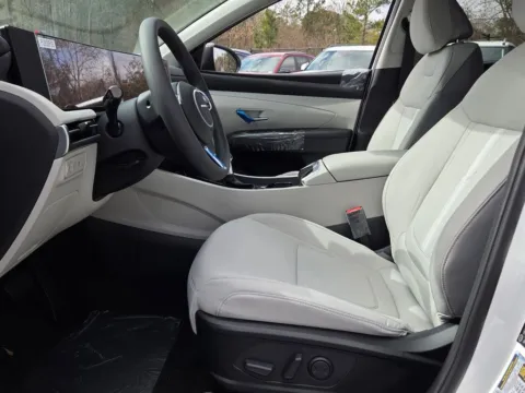 More photos of 2026 Hyundai Tucson SEL at ALM Hyundai Macon, GA