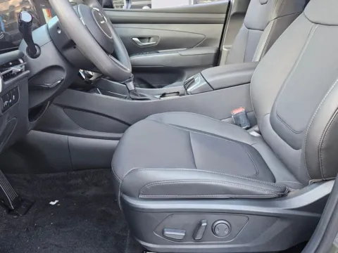 More photos of 2026 Hyundai Santa Cruz SEL at ALM Hyundai Macon, GA