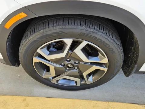 More photos of 2024 Hyundai Palisade SEL at ALM Hyundai Macon, GA