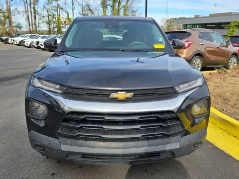 Photos of 2022 Chevrolet TrailBlazer LS for sale in Macon, GA at ALM Hyundai Macon