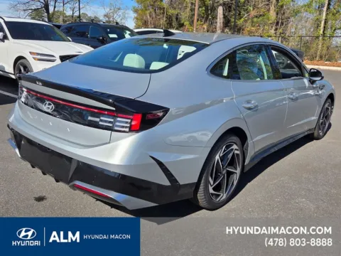 More photos of 2026 Hyundai Sonata SEL Sport at ALM Hyundai Macon, GA