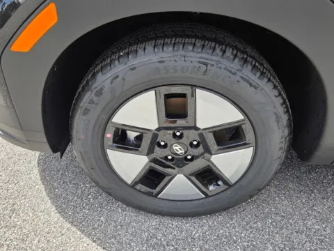 More photos of 2026 Hyundai Santa Fe Hybrid SE at ALM Hyundai Macon, GA