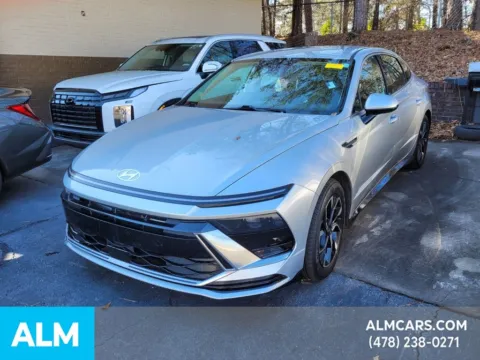 Another view of 2024 Hyundai Sonata SEL for sale in Macon, GA at ALM Hyundai Macon