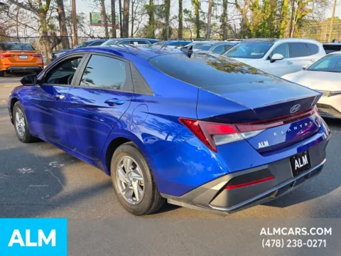 More photos of 2024 Hyundai Elantra SE at ALM Hyundai Macon, GA