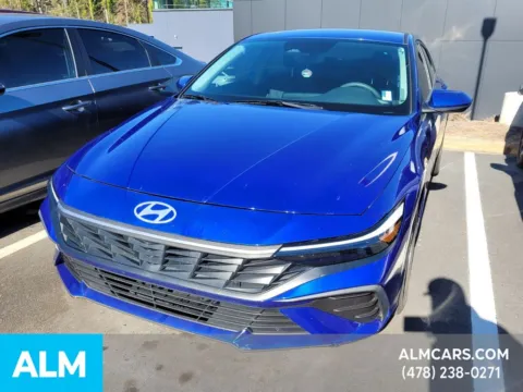 Another view of 2024 Hyundai Elantra SE for sale in Macon, GA at ALM Hyundai Macon