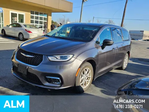 Gray 2023 Chrysler Pacifica Touring L for sale in Macon, GA