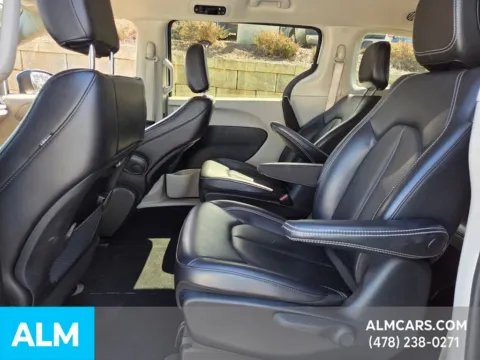 More photos of 2023 Chrysler Pacifica Hybrid Touring L at ALM Hyundai Macon, GA