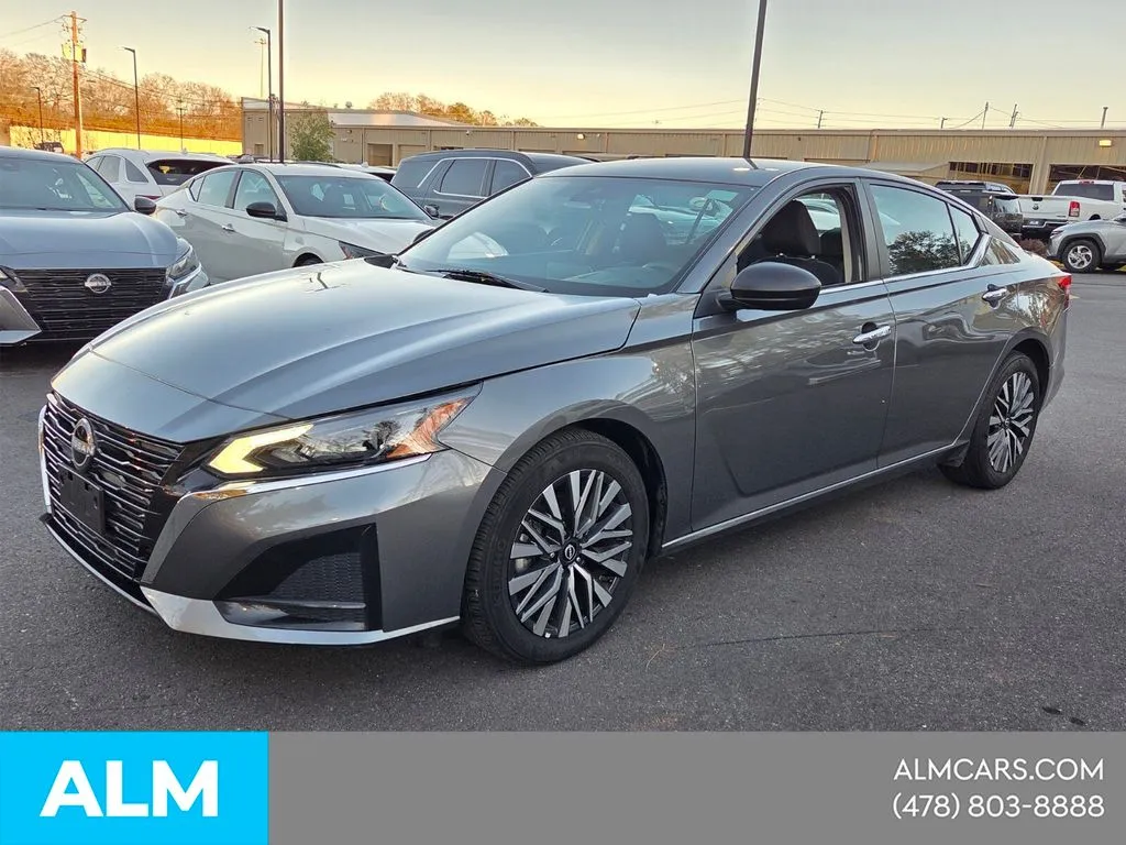 2025 Nissan Altima SV