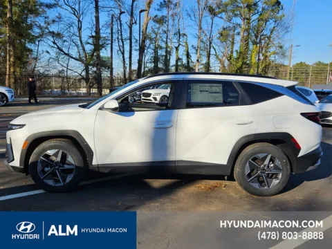 Photos of 2025 Hyundai Tucson SEL for sale in Macon, GA at ALM Hyundai Macon