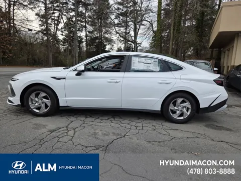 Photos of 2025 Hyundai Sonata SE for sale in Macon, GA at ALM Hyundai Macon