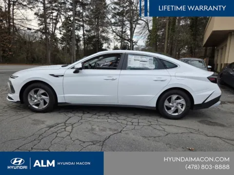 Another view of 2025 Hyundai Sonata SE for sale in Macon, GA at ALM Hyundai Macon