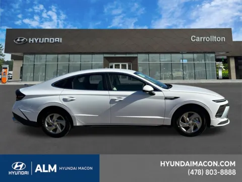 More photos of 2025 Hyundai Sonata SE at ALM Hyundai Macon, GA
