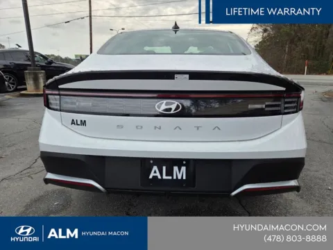 More photos of 2025 Hyundai Sonata SE at ALM Hyundai Macon, GA