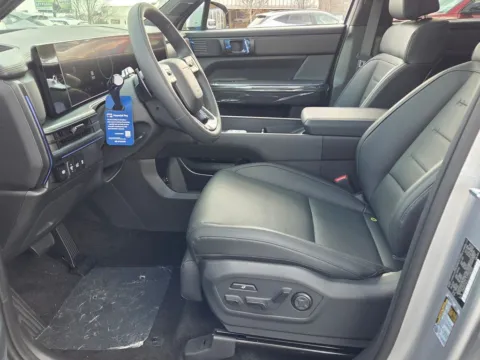More photos of 2026 Hyundai Santa Fe Calligraphy at ALM Hyundai Macon, GA