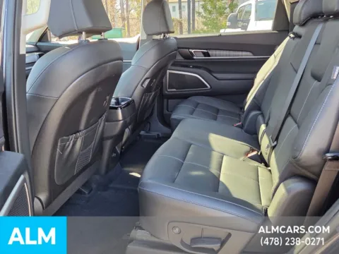 More photos of 2025 Kia Telluride EX at ALM Hyundai Macon, GA