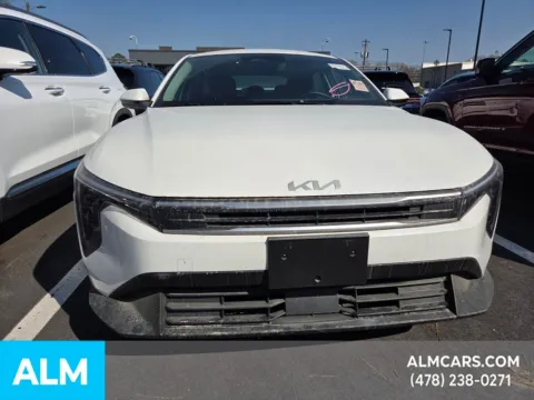 More photos of 2025 Kia K4 LXS at ALM Hyundai Macon, GA
