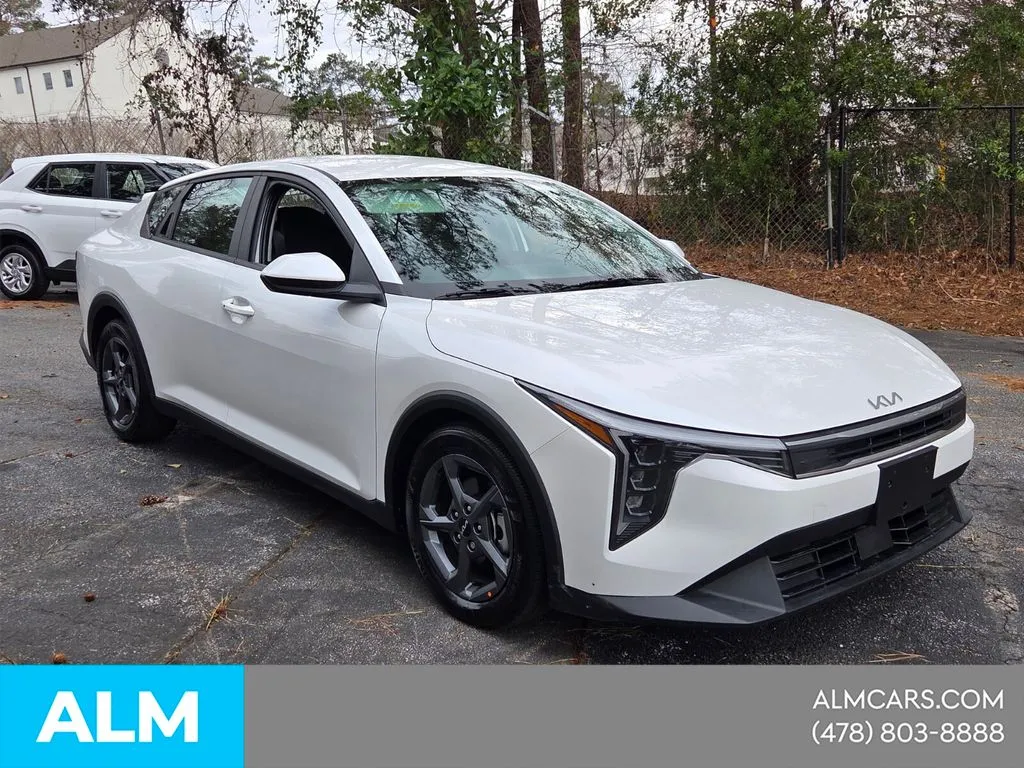White 2025 Kia K4 LXS for sale in Macon, GA