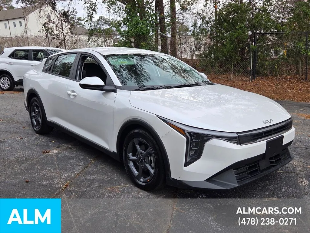 White 2025 Kia K4 LXS for sale in Macon, GA