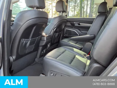 More photos of 2021 Kia Telluride SX at ALM Hyundai Macon, GA