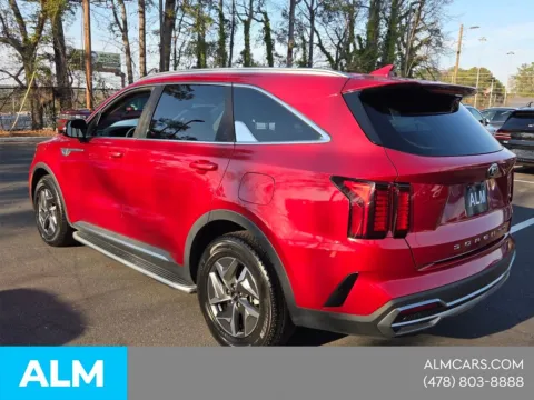 More photos of 2021 Kia Sorento Hybrid S at ALM Hyundai Macon, GA
