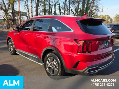 More photos of 2021 Kia Sorento Hybrid S at ALM Hyundai Macon, GA