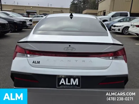 More photos of 2025 Hyundai Elantra SEL Sport at ALM Hyundai Macon, GA