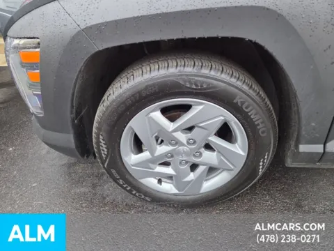 More photos of 2025 Hyundai Kona SE at ALM Hyundai Macon, GA