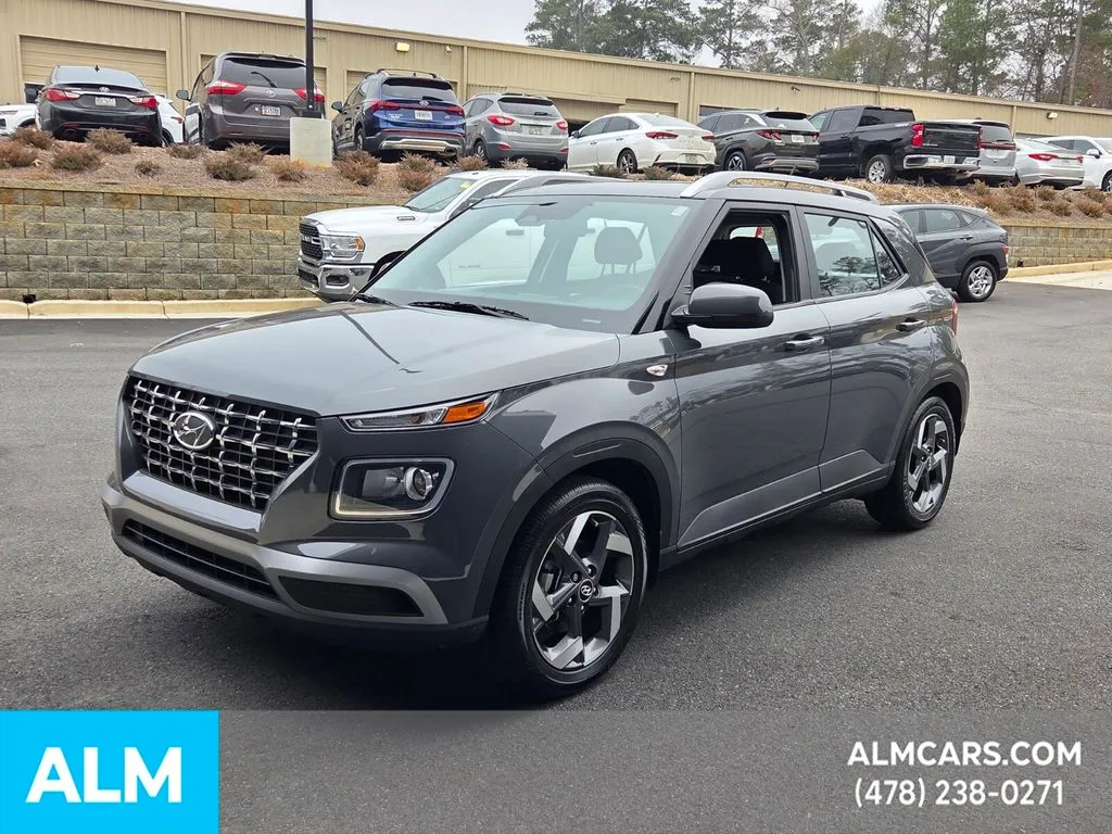 Gray 2024 Hyundai Venue SEL for sale in Macon, GA