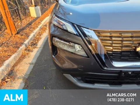 More photos of 2022 Nissan Rogue SV at ALM Hyundai Macon, GA