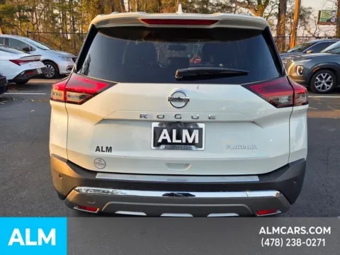 More photos of 2021 Nissan Rogue Platinum at ALM Hyundai Macon, GA