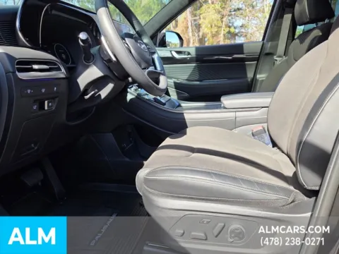 More photos of 2025 Hyundai Palisade Calligraphy Night Edition at ALM Hyundai Macon, GA