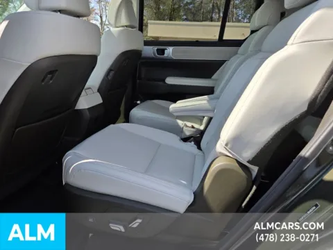 More photos of 2024 Hyundai Santa Fe Calligraphy at ALM Hyundai Macon, GA