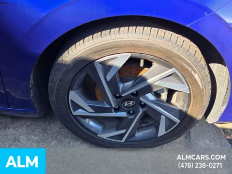 More photos of 2024 Hyundai Elantra Hybrid Limited at ALM Hyundai Macon, GA