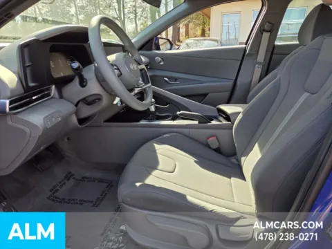 More photos of 2025 Hyundai Elantra SE at ALM Hyundai Macon, GA