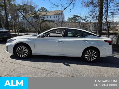 Another view of 2025 Nissan Altima 2.5 SV for sale in Macon, GA at ALM Hyundai Macon