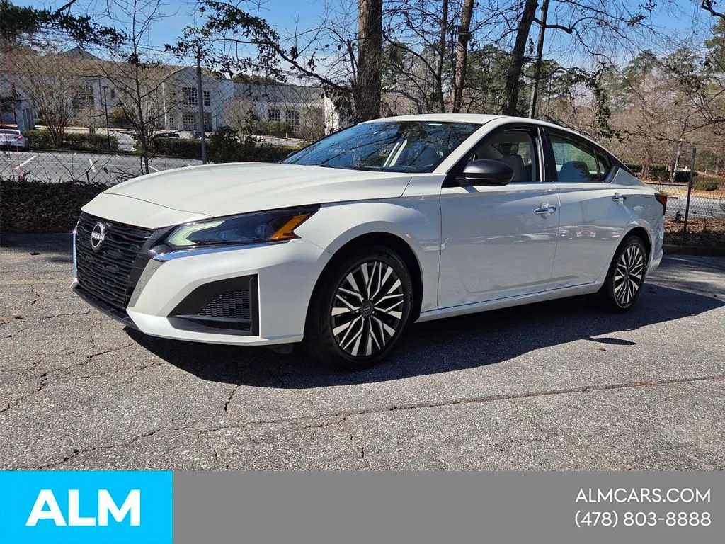 2025 Nissan Altima SV