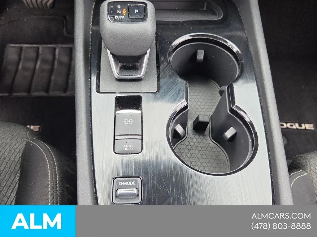 2025 Nissan Rogue SV - Photo 21