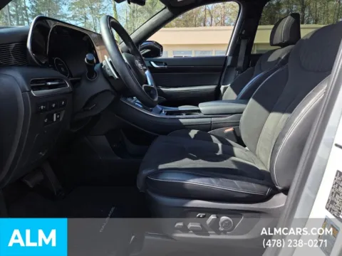 Another view of 2024 Hyundai Palisade Calligraphy Night Edition for sale in Macon, GA at ALM Hyundai Macon