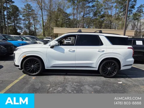 Another view of 2024 Hyundai Palisade Calligraphy Night Edition for sale in Macon, GA at ALM Hyundai Macon