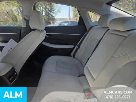 Another view of 2025 Hyundai Sonata Hybrid SEL for sale in Macon, GA at ALM Hyundai Macon