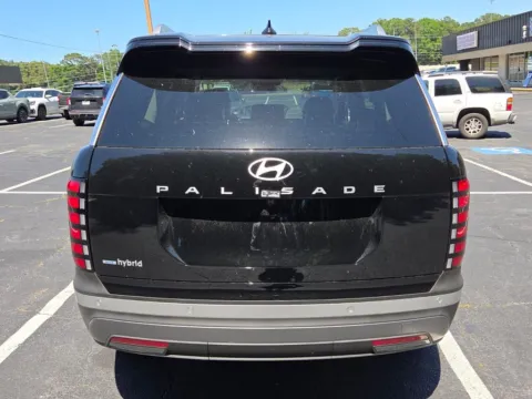 More photos of 2026 Hyundai Palisade Hybrid Blue SEL at ALM Hyundai Macon, GA